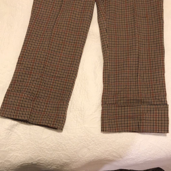 Danier cropped pants. Size 6. Brown based check pattern. - Picture 2 of 9
